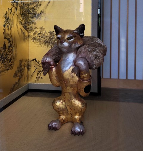 Cat Fujin Raijin Statue 2