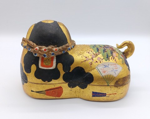 papier-mache "Inubako" 