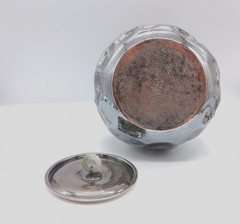 Sterling silver kyusu with green ring jeweled lid