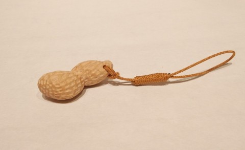 Netsuke　peanuts