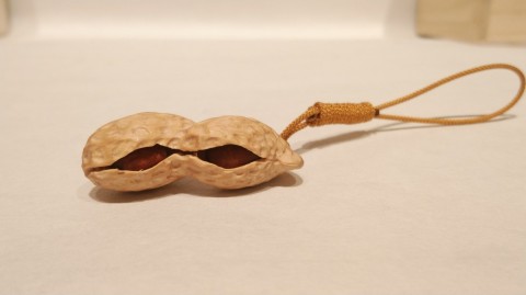 Netsuke　peanuts