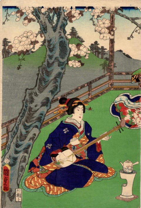 Genji-e, the lady plays the shamisen